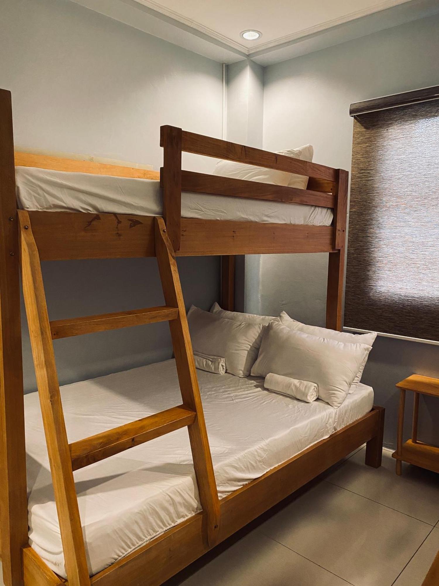 Lakayo Hillside Apartelle San Juan  Esterno foto