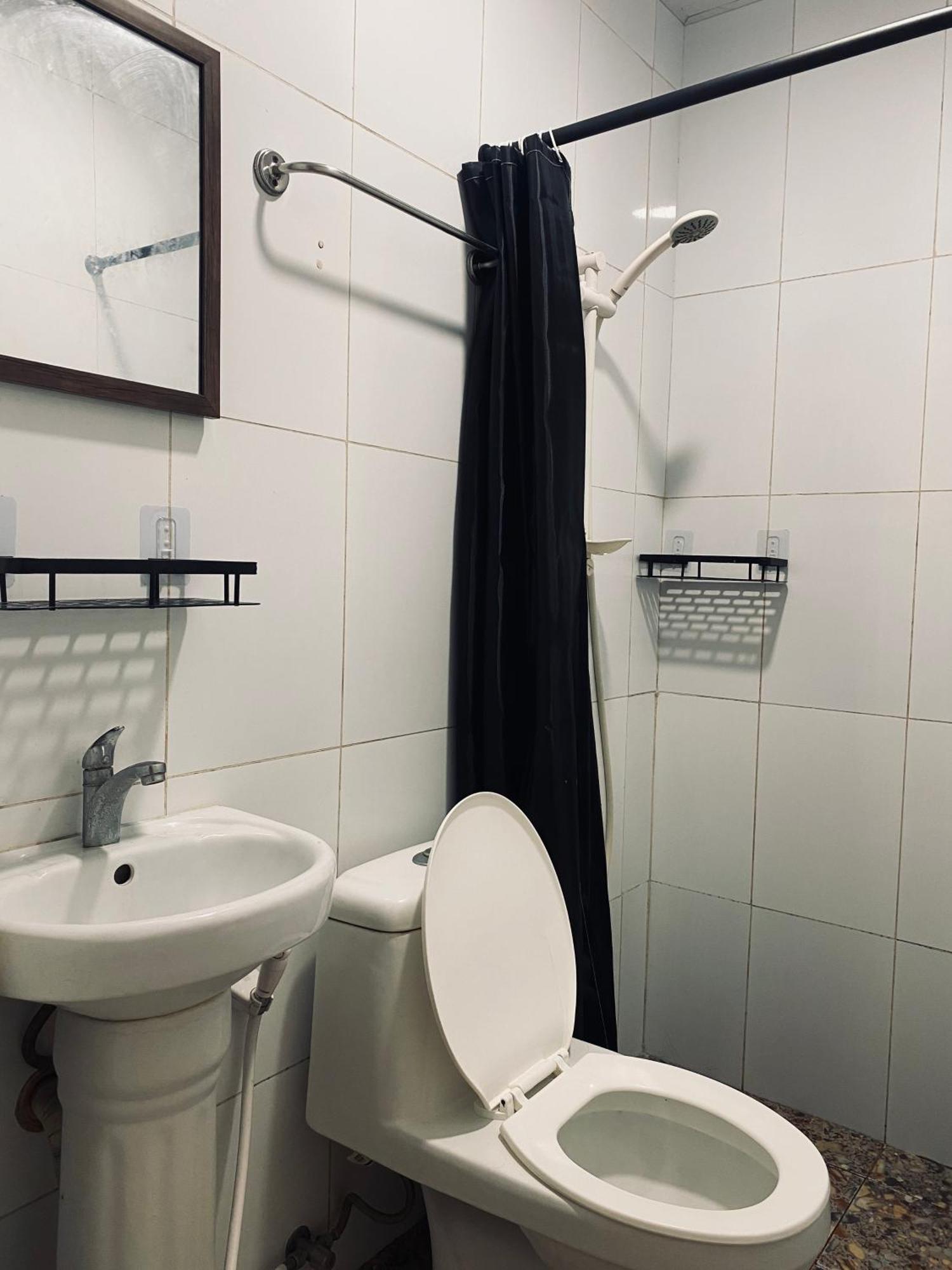 Lakayo Hillside Apartelle San Juan  Esterno foto