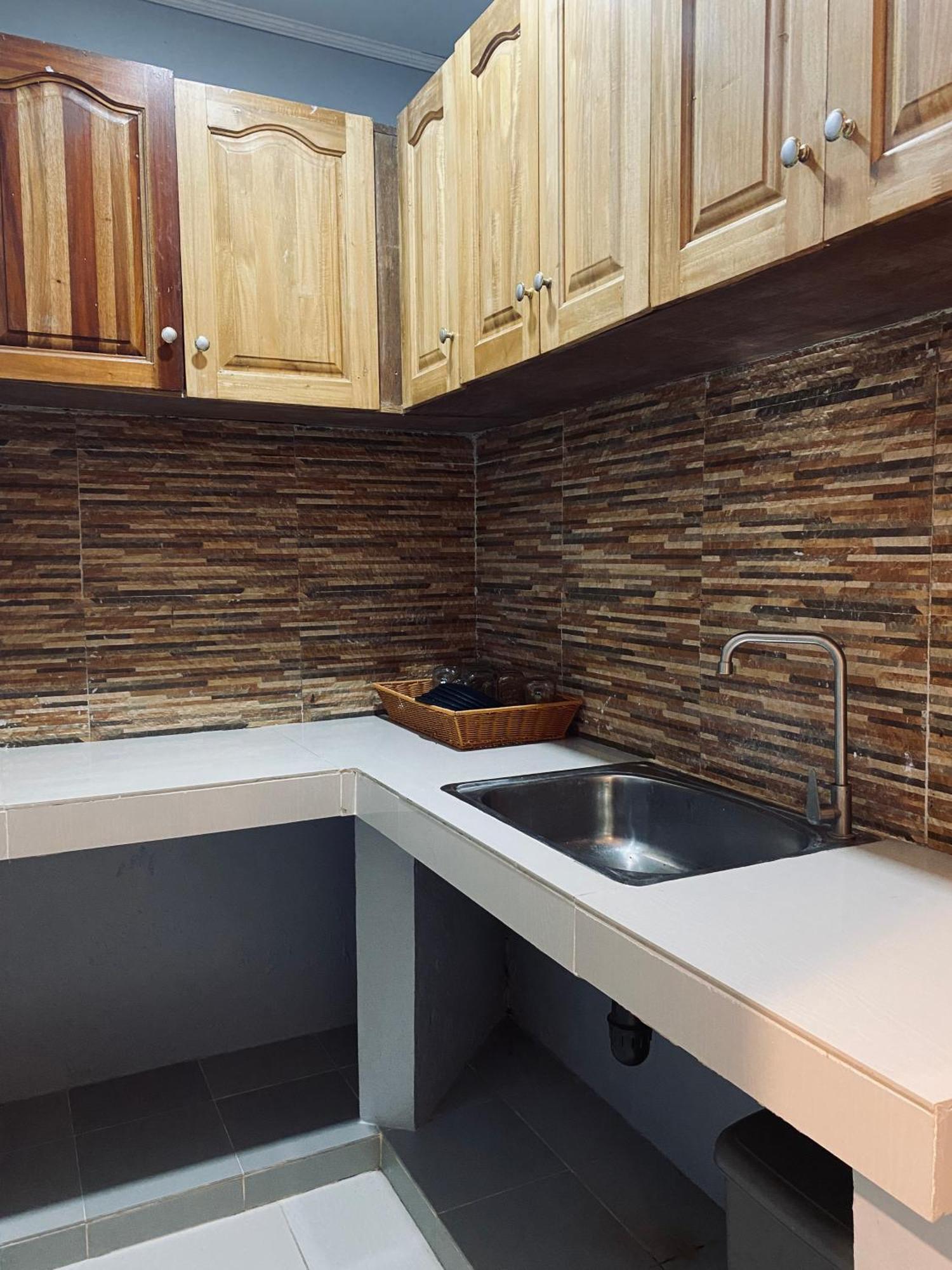 Lakayo Hillside Apartelle San Juan  Esterno foto